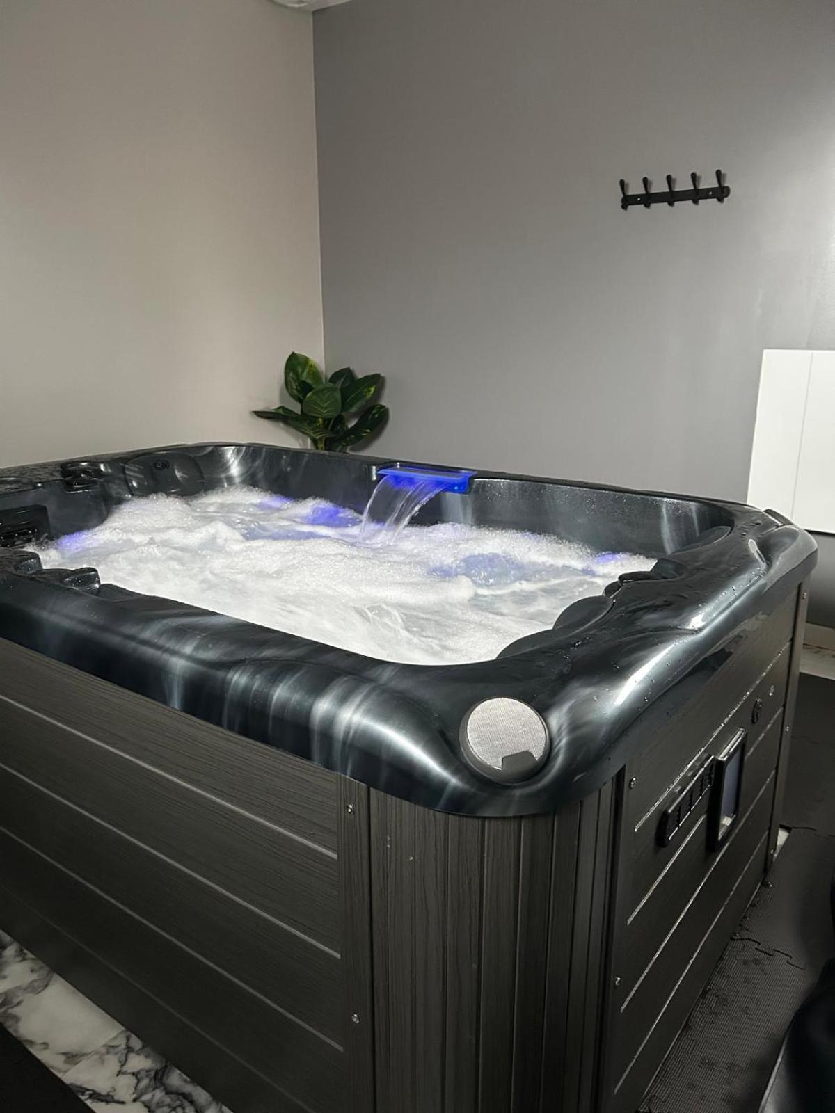 Hébergement de vacances Rozanna Avec Acces Detente Jacuzzi Saint-Jean-de-la-Rivière